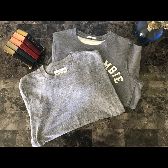 Men’s Medium A&F Gray T-Shirt - Picture 2 of 7